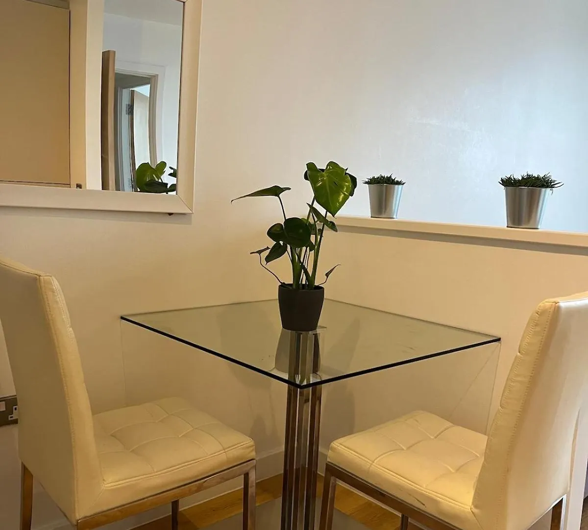 Amazing & Homely & Quiet 1 Bd Apt London Apartment